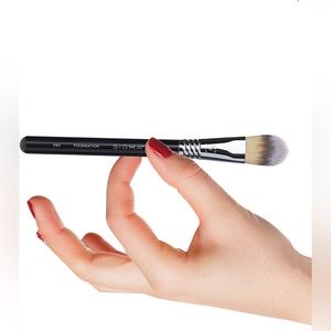 Sigma Beauty F60 Foundation Brush